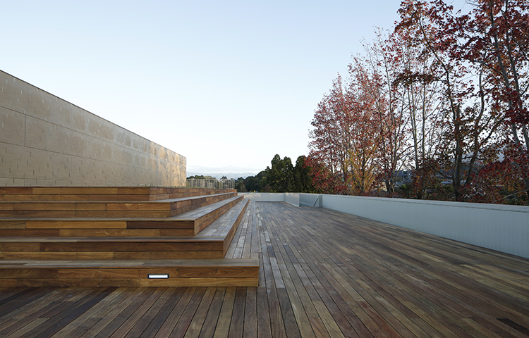 東山キューブテラス