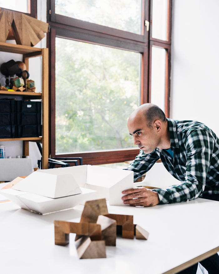 ラファエル・ザルカ（1977-）